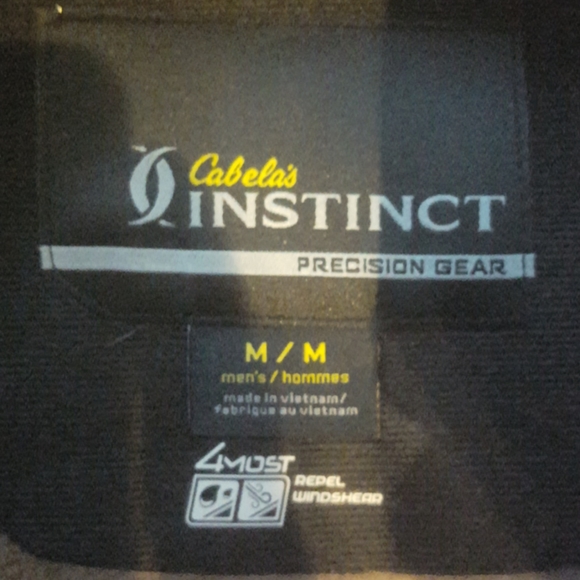 Men's Cabela's Instinct Waterproof Camo Vest - Picture 3 of 5
